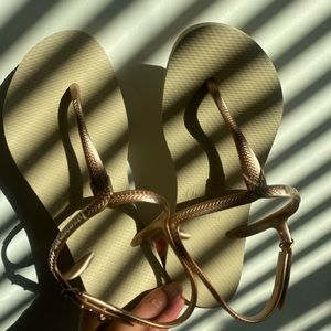 Havaianas Cream Sandals, Size 9/10